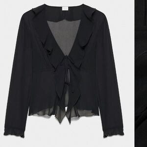 Aritzia Wilfred set black skirt black top